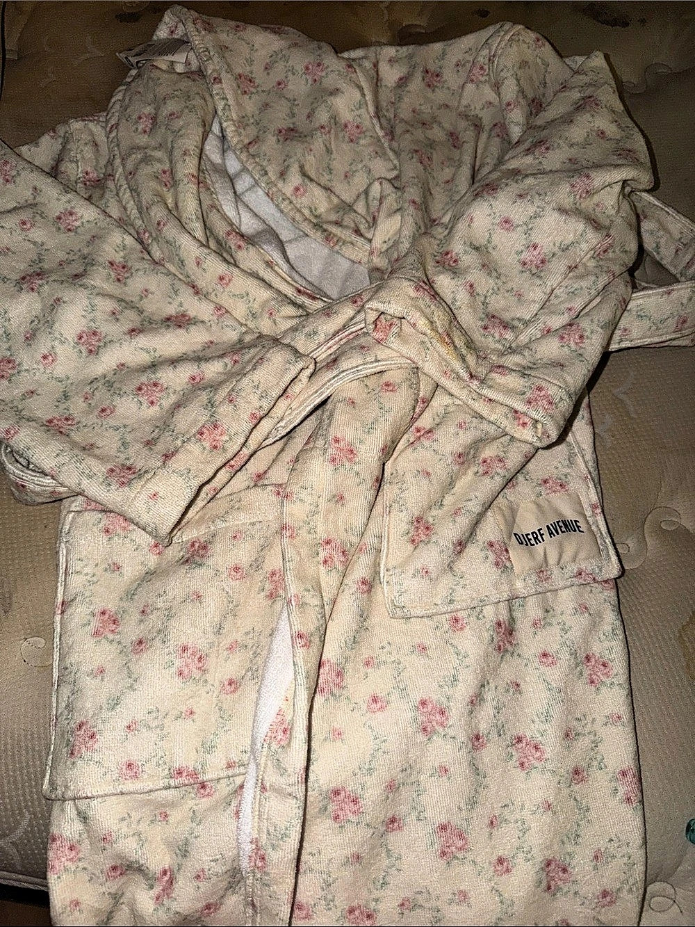 Djerf avenue Floral robe in Cream & Pink New with tags